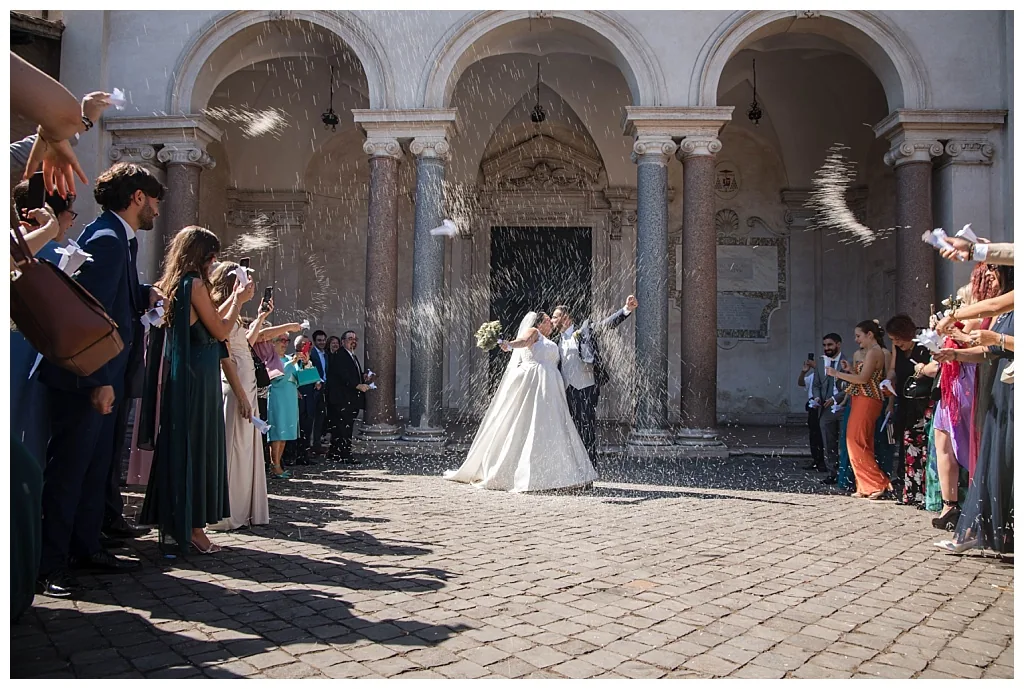Ritratto degli sposi tra le rovine romane dell'Appia Antica