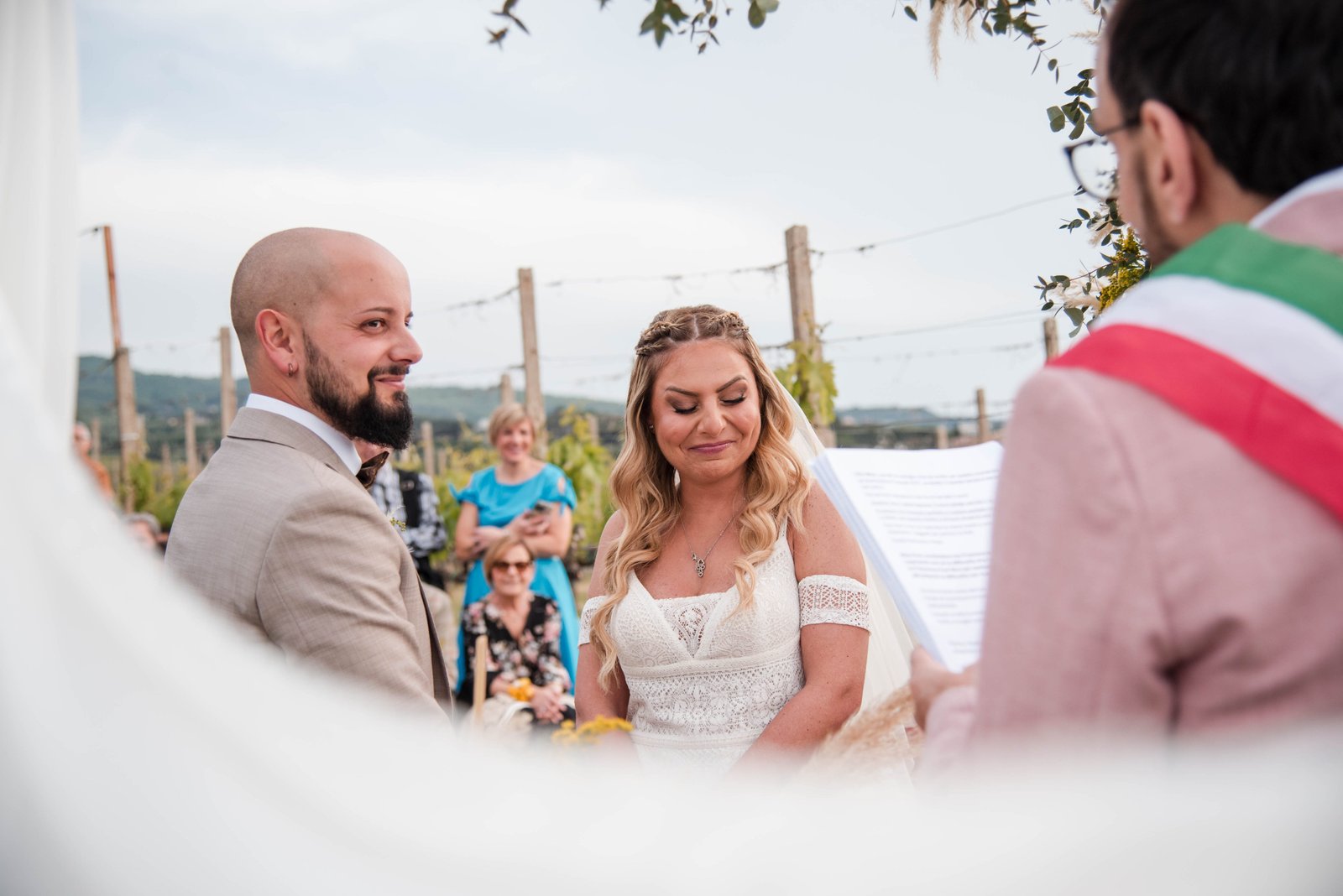 "Fotografo matrimonio Roma: servizio fotografico professionale per matrimoni nella città eterna, con sposi